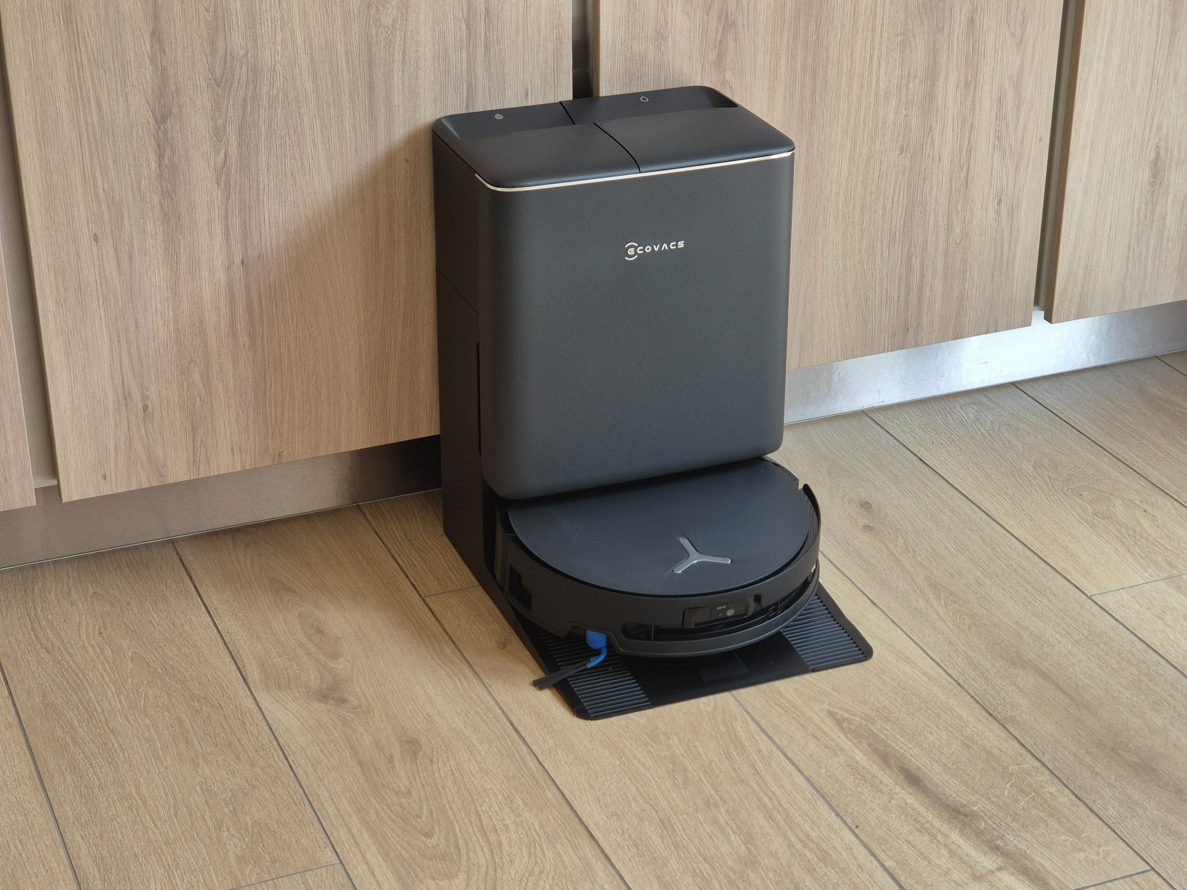L'Ecovacs Deebot T90 Pro Omni ©Hagop Kavafian pour Clubic