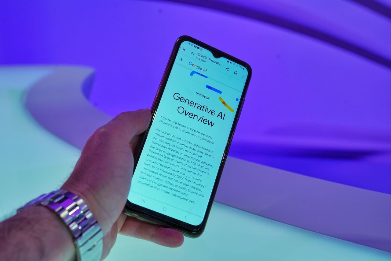 Google AI Overviews diffuse des fake news - © DIA TV /Shutterstock