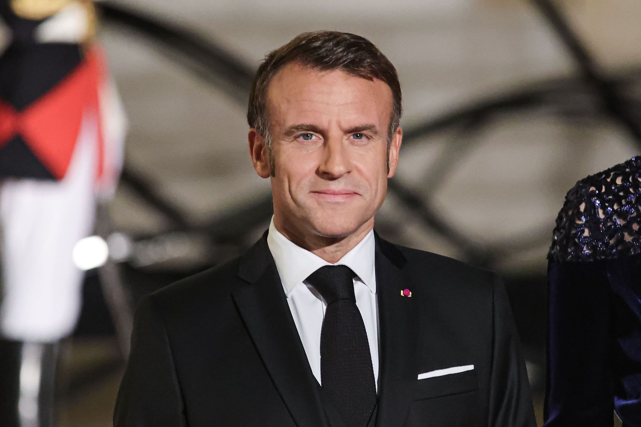 Emmanuel Macron est intervenu en personne sur TikTok, concernant la problématique des téléphones au péage © Antonin Albert / Shutterstock.com
