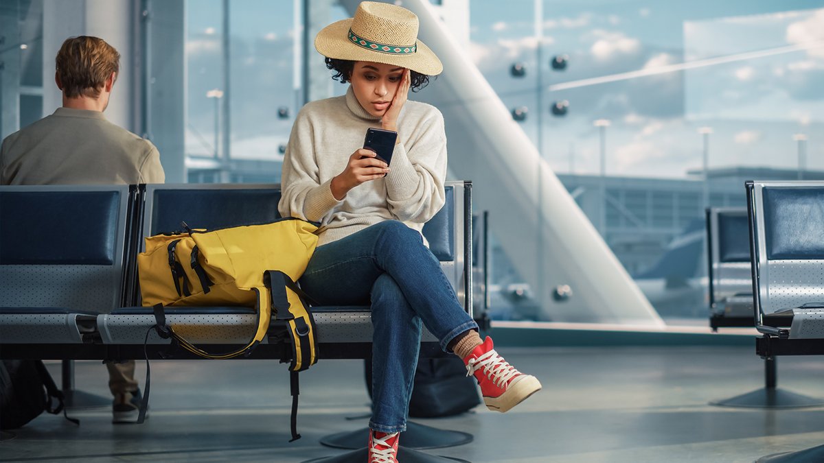 7 galères courantes qu’un VPN vous aide à éviter en voyage. © Prostock-studio / Shutterstock