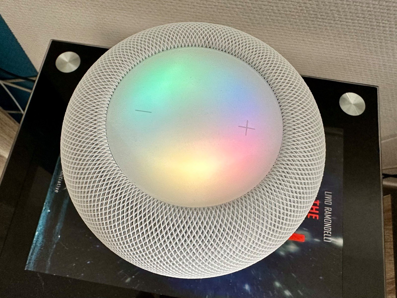 L'écran tactile du prototype serait bien plus grand que le panneau LED coloré actuel © Mathieu Grumiaux pour Clubic