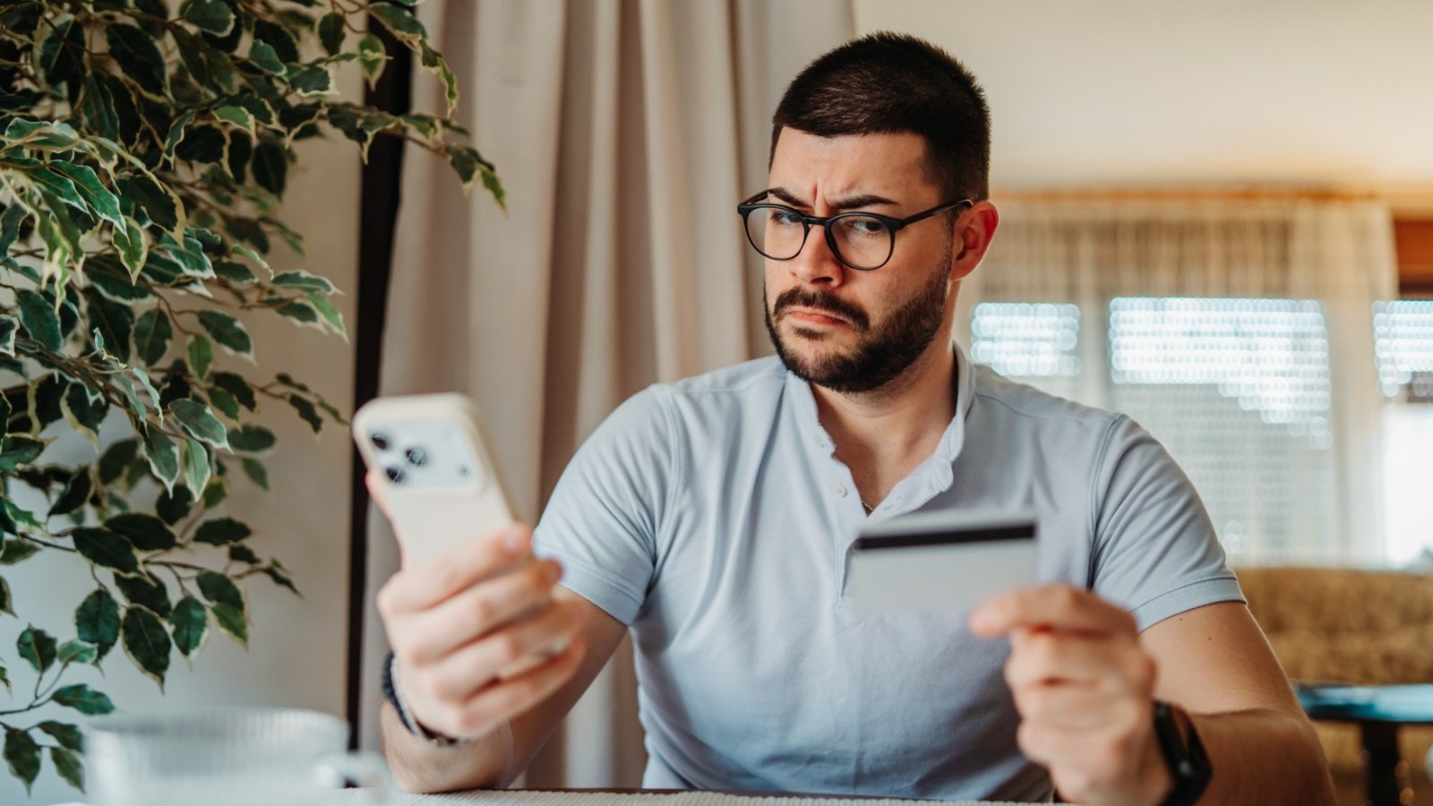 Selon l'Observatoire, l'hameçonnage personnalisé et la manipulation téléphonique sont les deux principales techniques de la fraude par manipulation - ©DukiPh / Shutterstock