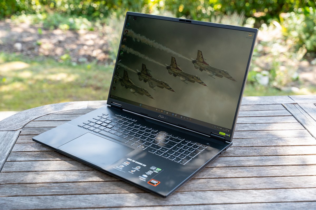 Pour un gamer, le TUF Gaming A18 est un modèle de sobriété. © Nathan Le Gohlisse pour Clubic