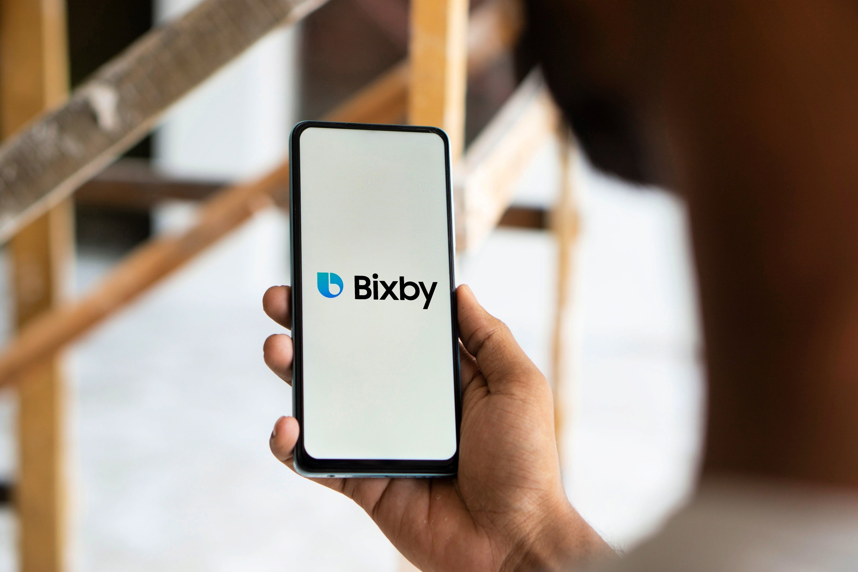 Bixby va-t-il devenir indispensable ? Samsung fait tout pour et mise sur l'IA ©Shutterstock