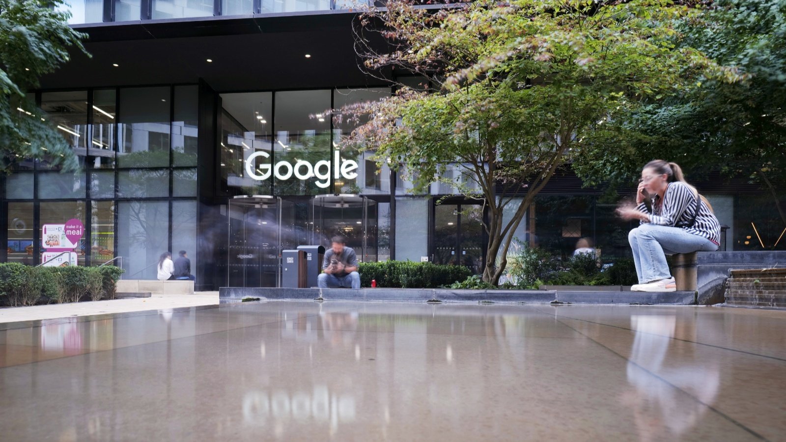 Les juges devront dire si les commissions prélevées depuis 2015 ont alourdi la facture des utilisateurs d'Android, et dans quelle proportion. - ©B..Robinson / Shutterstock