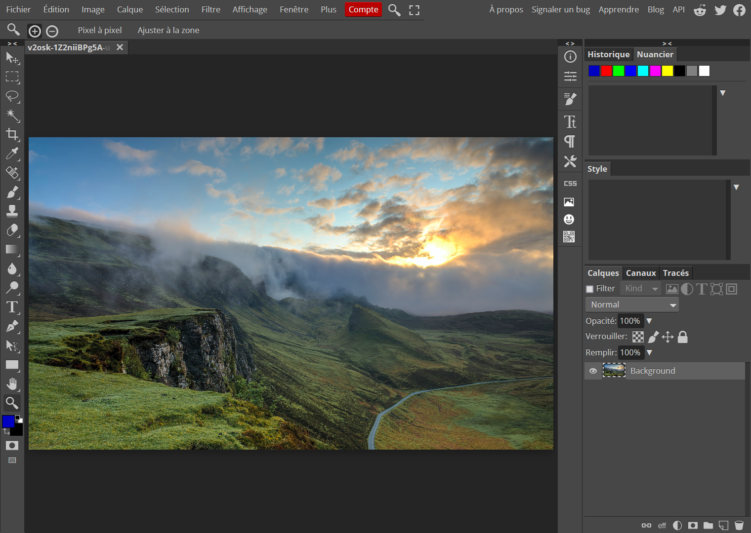 Retraitez vos photos avec le célèbre Photoshop.