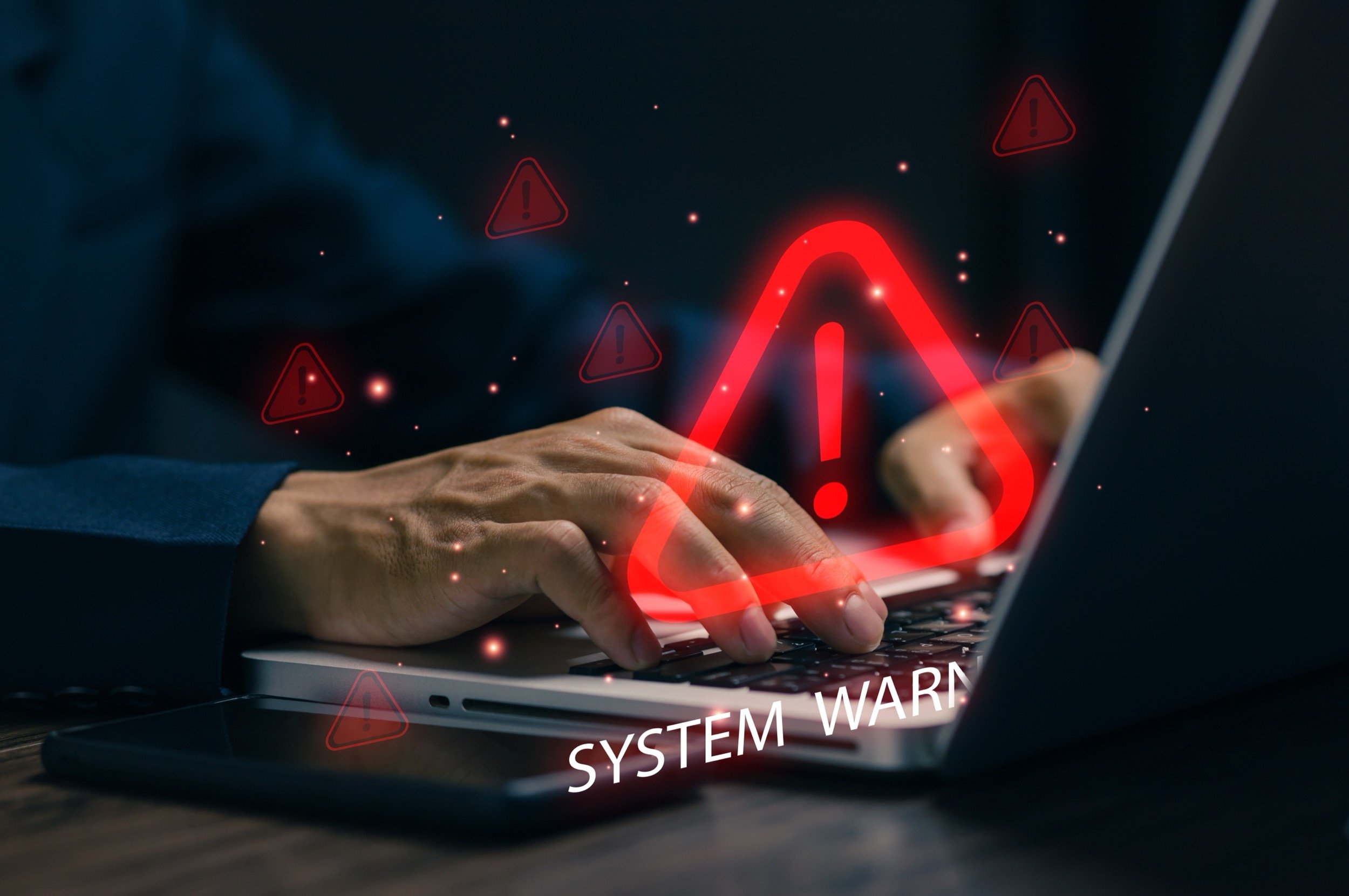 Fortinet alerte sur l’exploitation active d’une faille 2FA sur des pare-feu d’entreprise, pourtant corrigée depuis cinq ans. © Ksw Photographer / Shutterstock