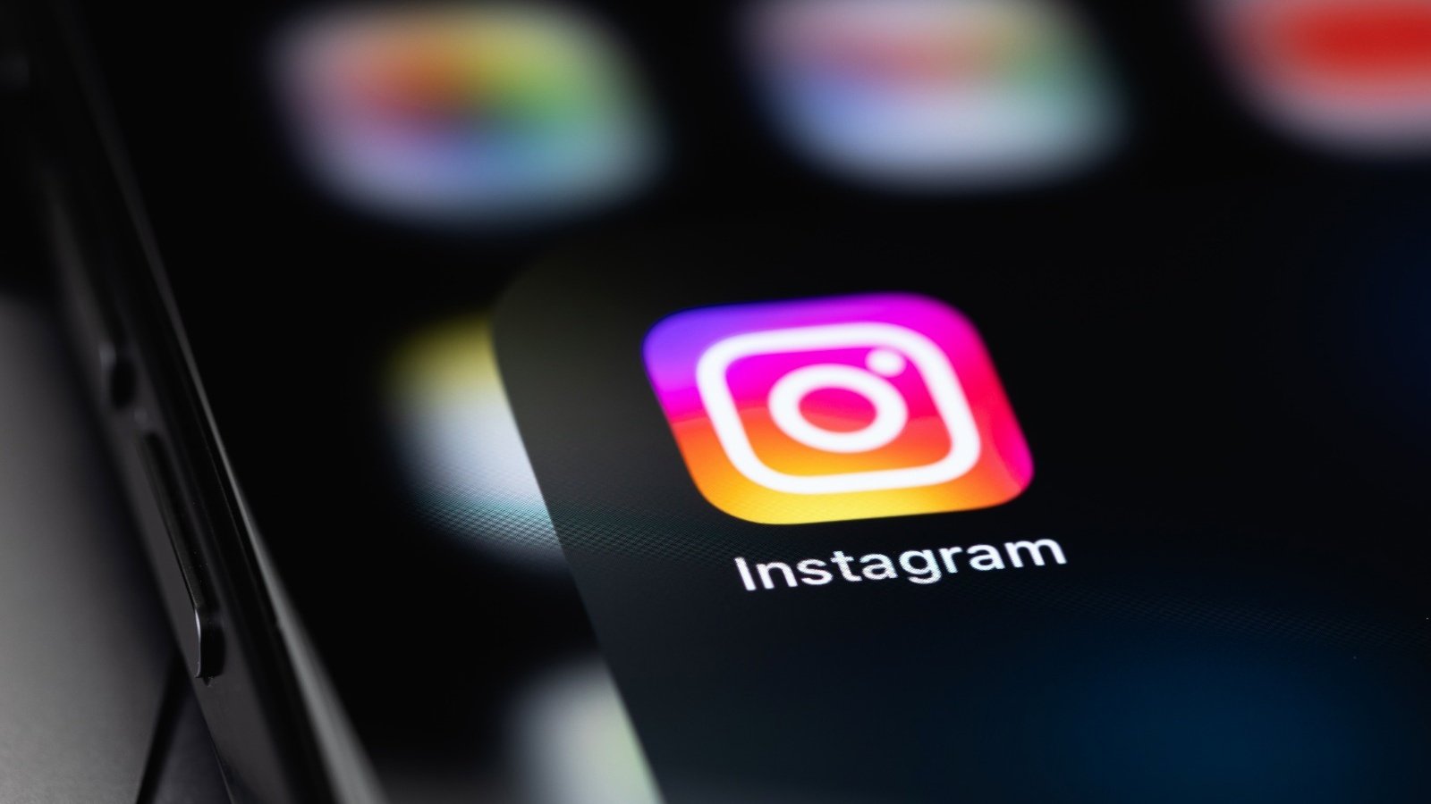 Sur Instagram et TikTok, la dernière trend qui circule est celle des vidéos de drague filmées avec ces lunettes - ©Primakov / Shutterstock