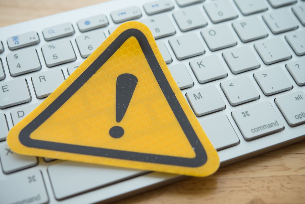 Attention aux arnaques crypto sur Facebook © Pla2na / Shutterstock
