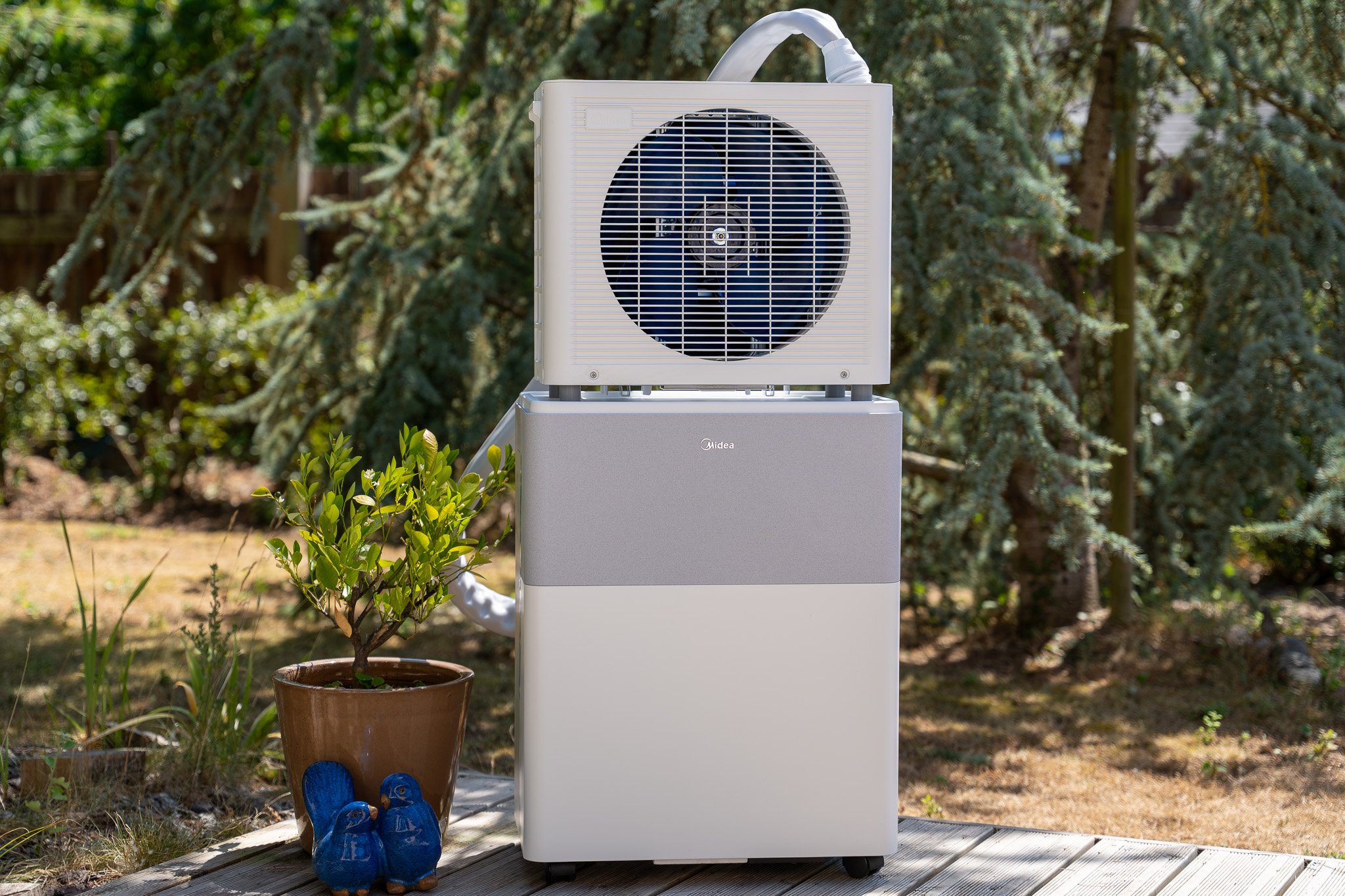 Le Midea PortaSplit, ici avec ses deux unités empilées l'une sur l'autre. © Nathan Le Gohlisse pour Clubic