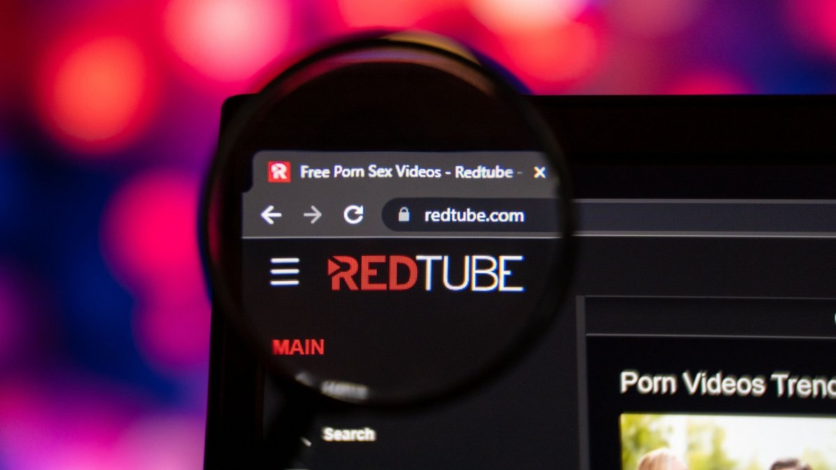 En signe de contestation, Redtube est devenu inaccessible au public français. On vous explique comment détourner ce blocage ! - © Shutterstock