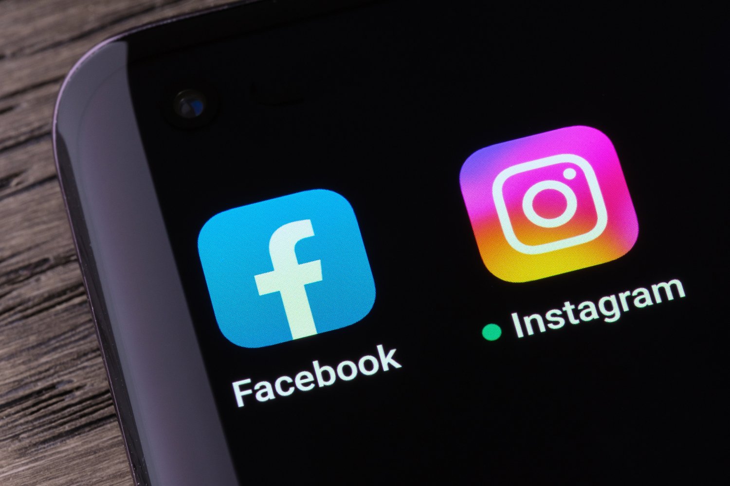 Les logos de Facebook et d'Instagram. ©mundissima / Shutterstock