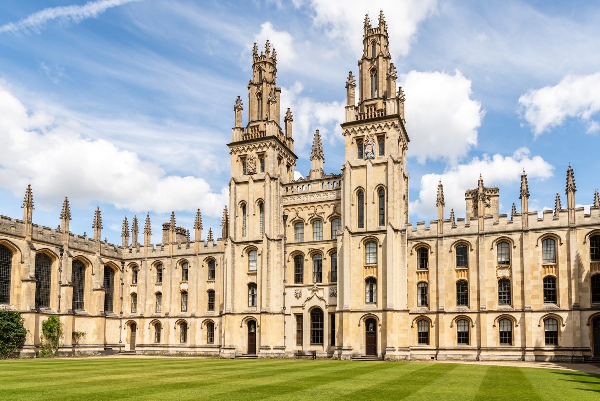 Oxford a subi une fuite de données historiques, au sens propre © Mohannad Khatib / Shutterstock.com