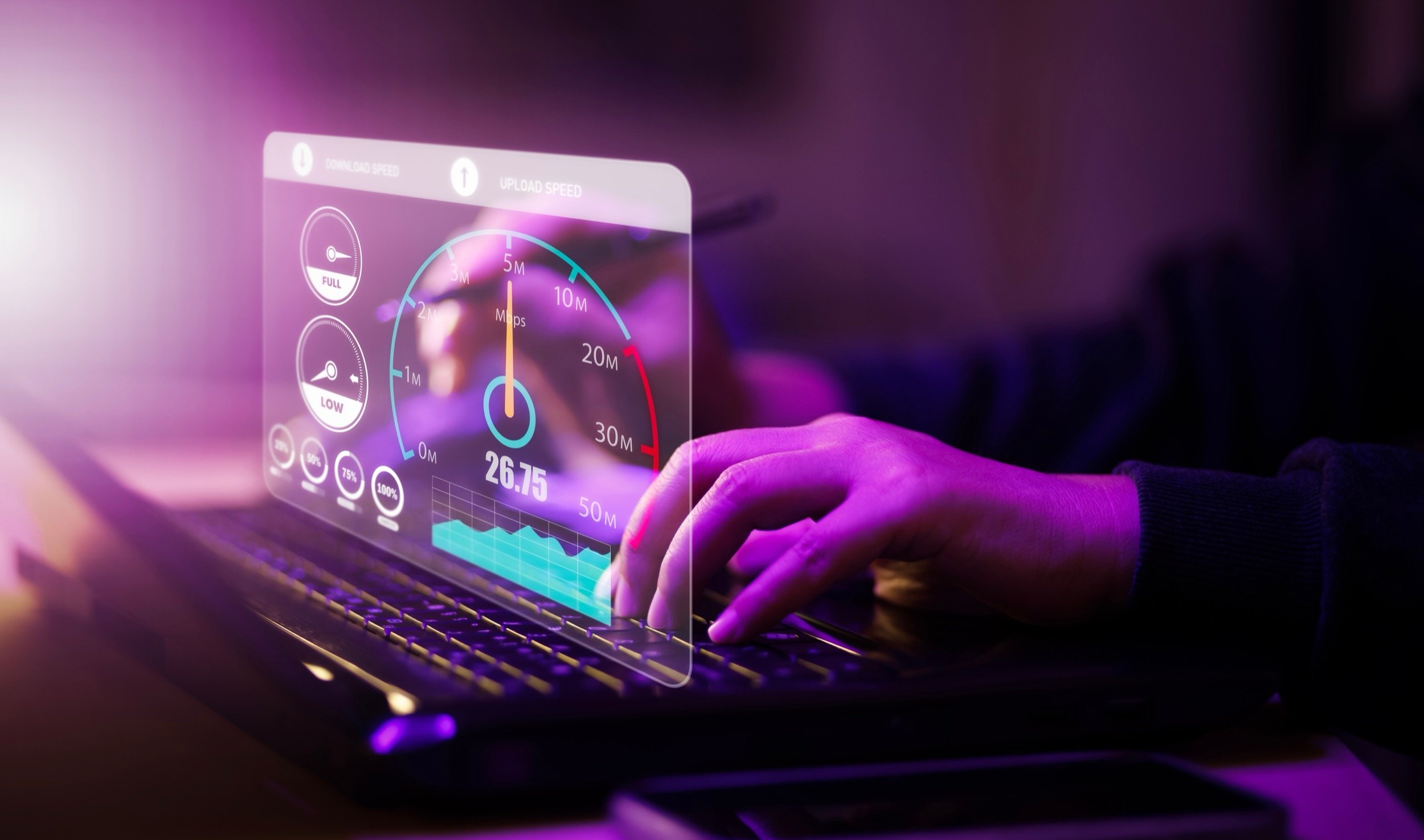 Votre débit Internet est plus lent que prévu ? Ce n’est peut-être pas une coïncidence… © Tapati Rinchumrus / Shutterstock