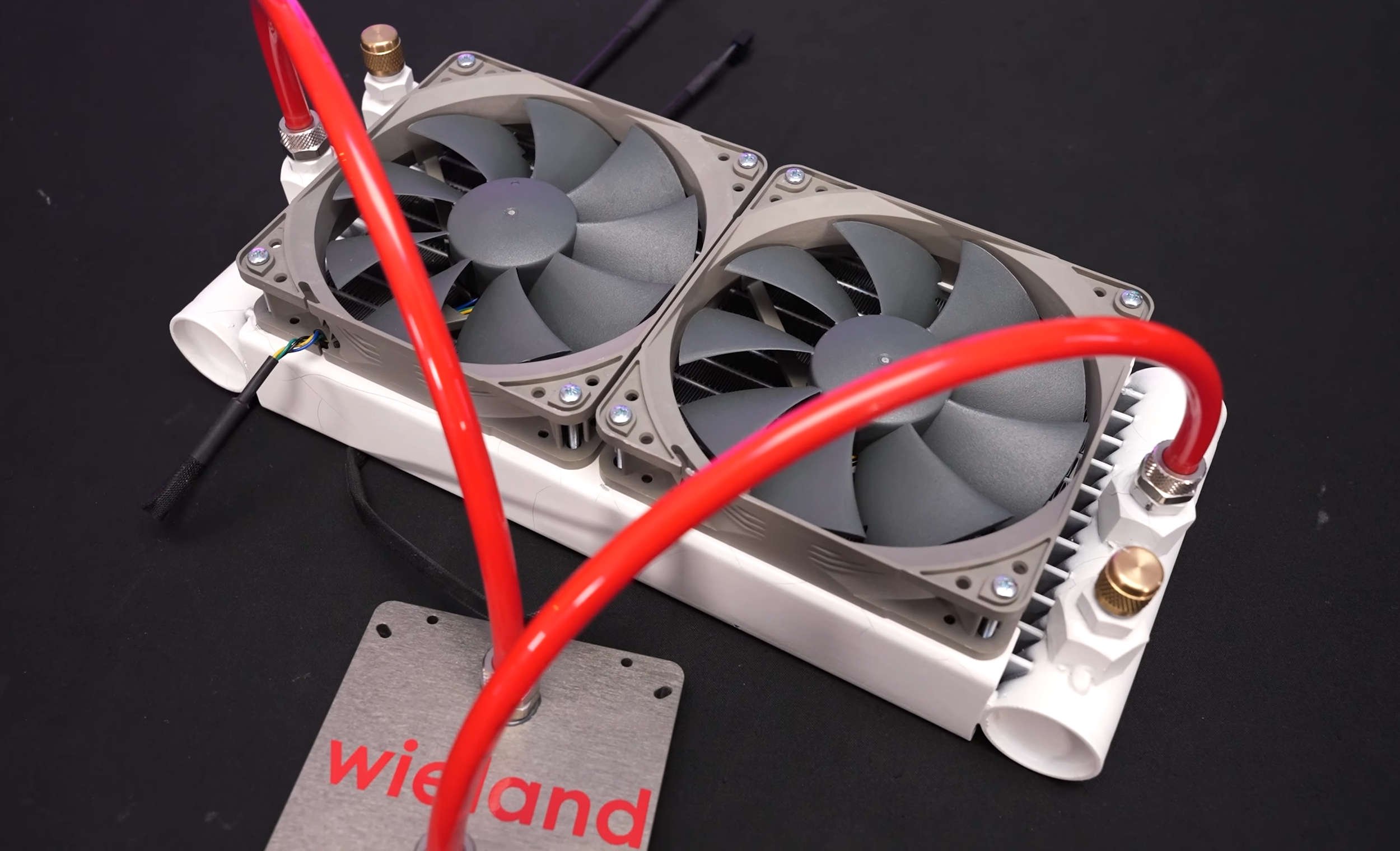 Pas de pompe l'horizon © VideoCardz