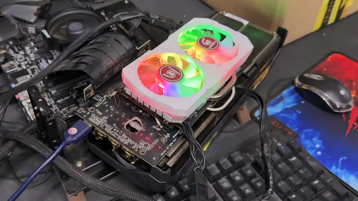 Le montage achevé... et opérationnel. ©VideoCardz