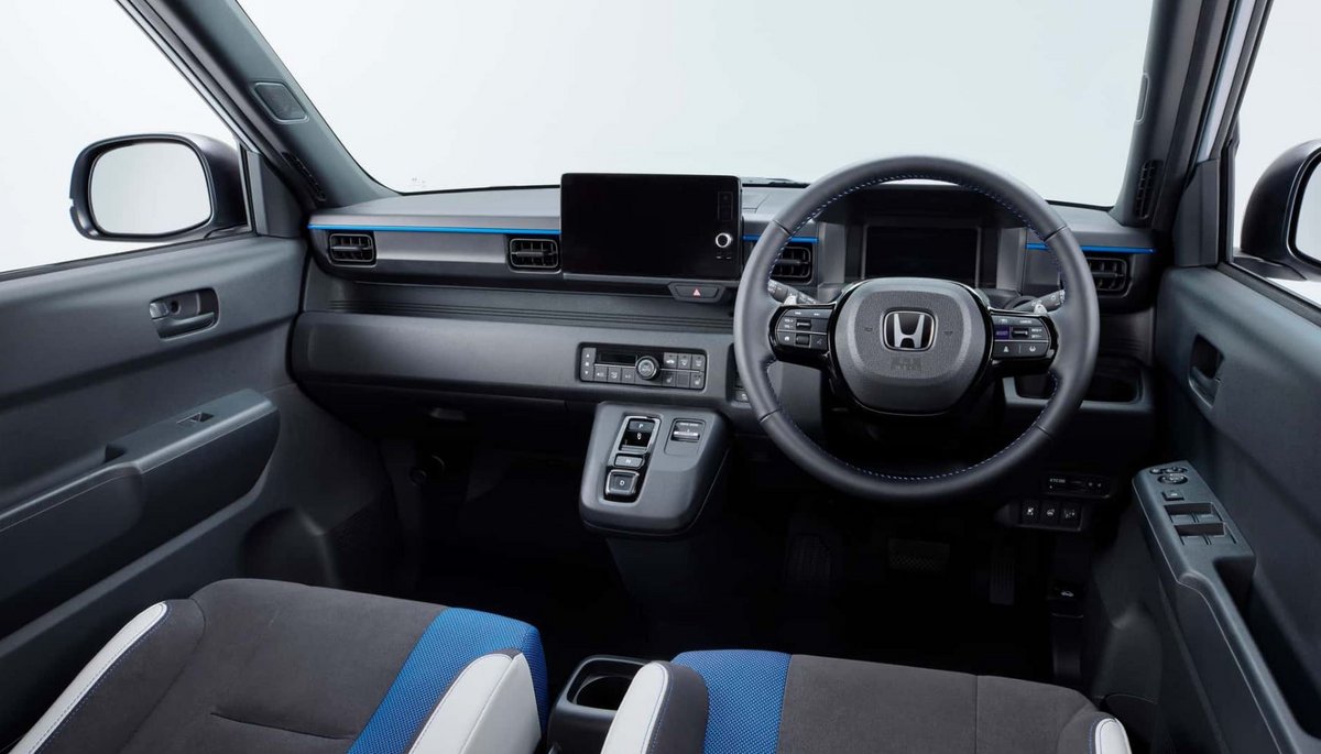 Un intérieur résolument sportif (et à l'ancienne) pour cette petite Super One. ©Honda