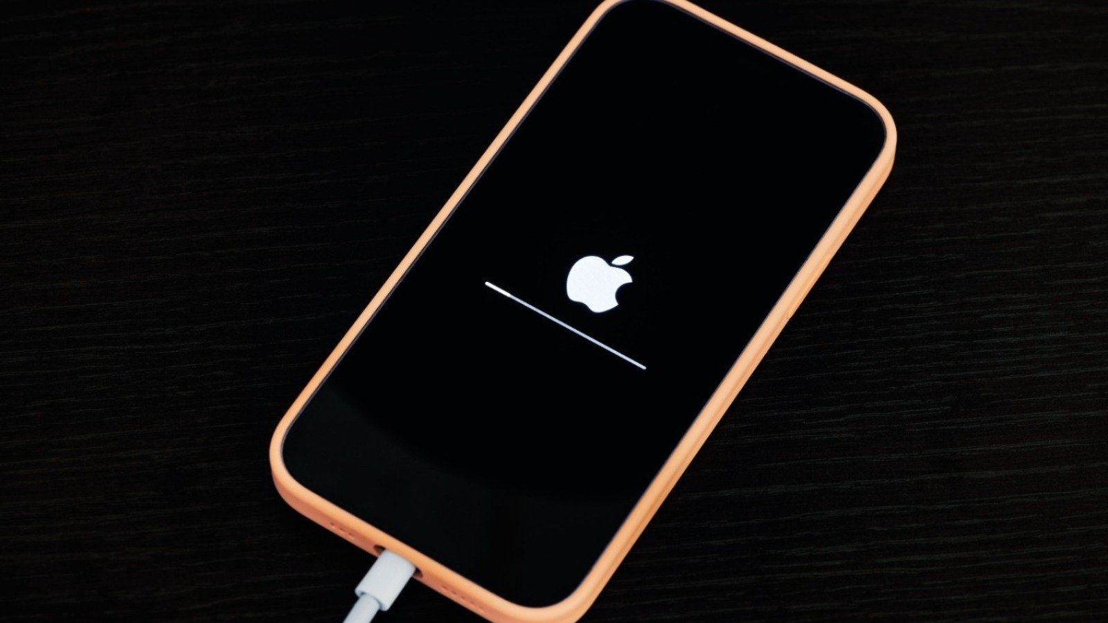 Certains appareils resteraient exclus du dispositif, dont l'Apple Watch SE, l'iPad d'entrée de gamme, l'iPhone 16 et le MacBook Neo. Idem pour les achats destinés aux professionnels et à l'éducation - ©Viktollio / Shutterstock