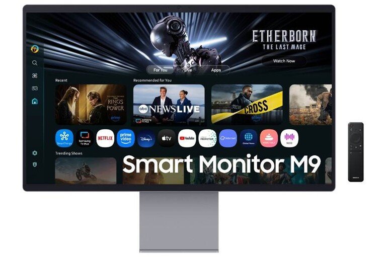 Le Smart Monitor M9 arrive avec une télécommande. ©Samsung