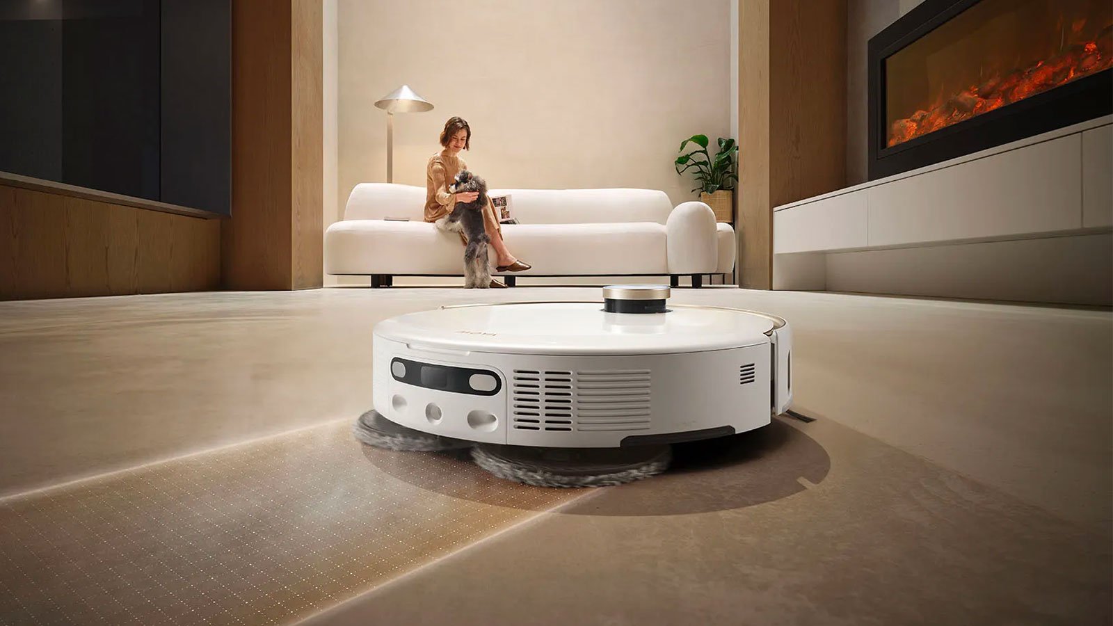 Pensé pour les foyers actifs, le V50 Ultra Complete combine puissance et navigation AI pour un ménage précis, même avec des animaux. ©MOVA