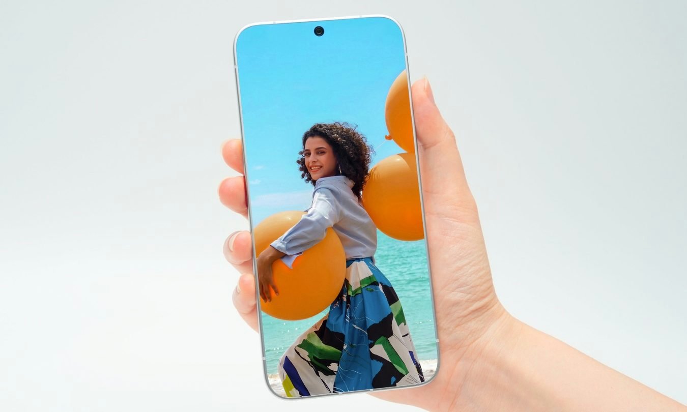 Aucun bord, c'est bien, mais est-ce pratique ? Pas si sûr. ©Tecno