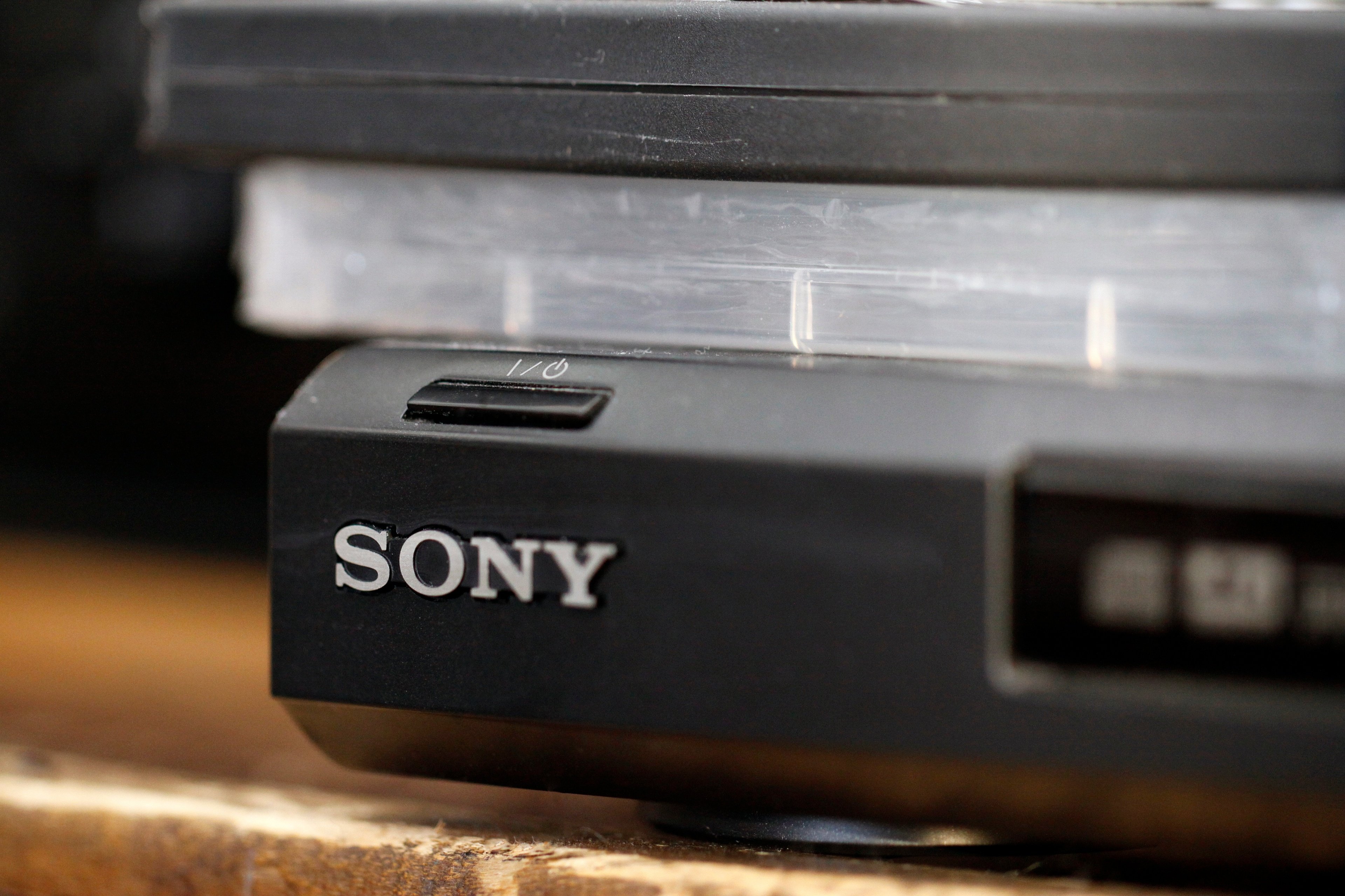 Sony stoppe la commercialisation de ses lecteurs-enregistreurs Blu-ray. © Pascal Huot / Shutterstock