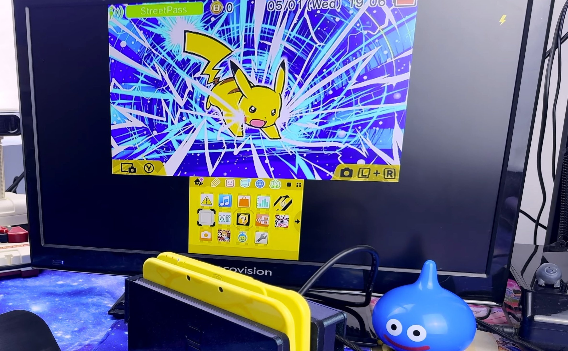 Une station d’accueil artisanale offre enfin à la 3DS une vraie vie de salon. © Kouzex/YouTube