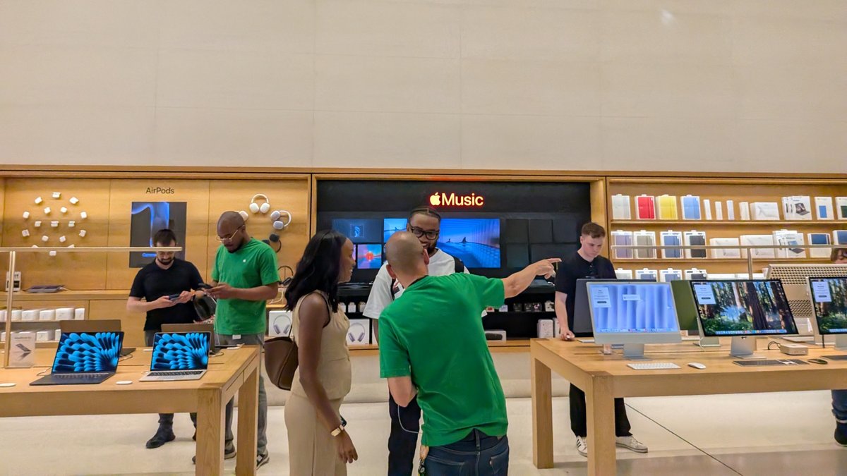 Apple va lancer des versions plus low cost de plusieurs de ses produits © Nicolas Guyot