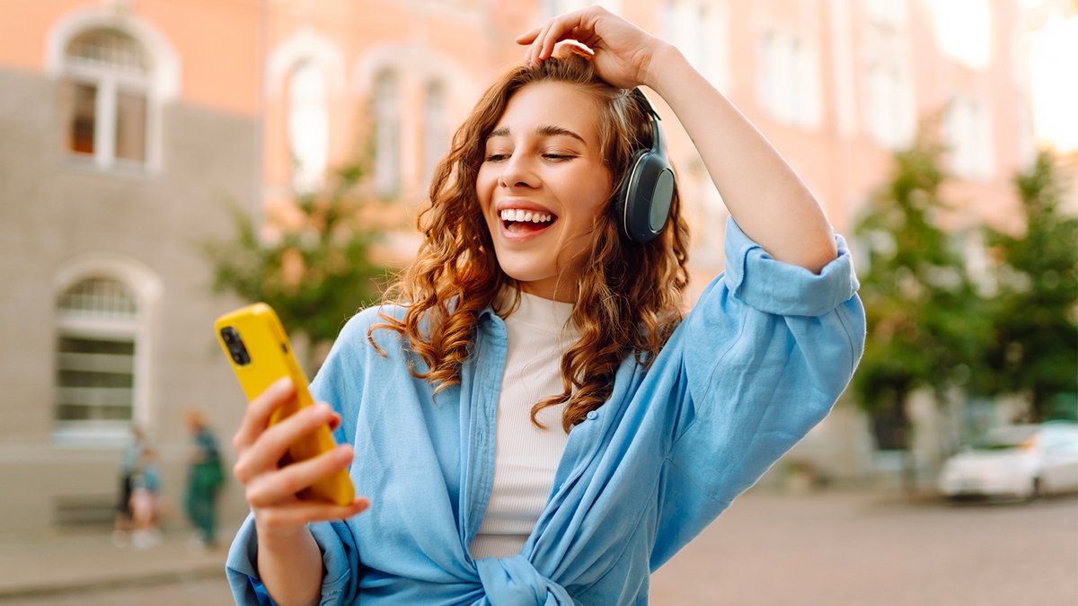 ChatGPT a dit : Trois mois offerts à Deezer Premium : musique en illimité, mode hors ligne et 120 millions de titres à emporter partout cet été ©Shutterstock
