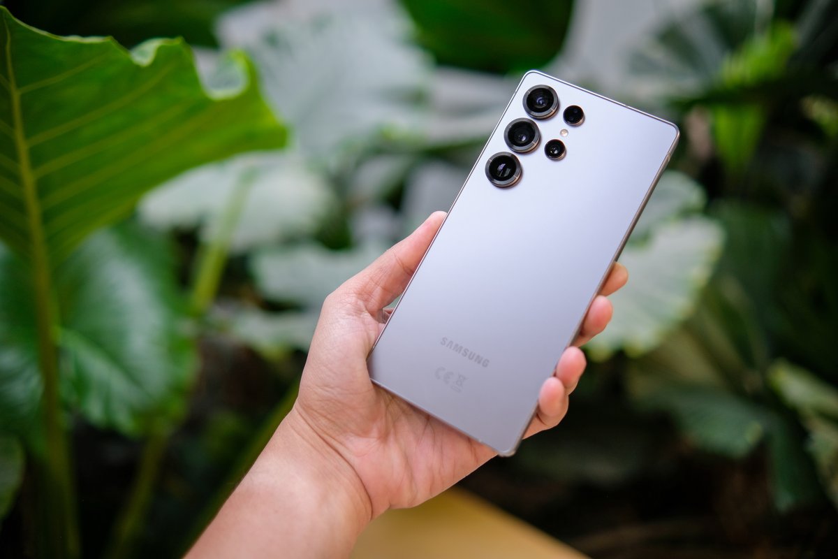 Le successeur du Samsung Galaxy S25 aura du retard ©Framesira / Shutterstock.com