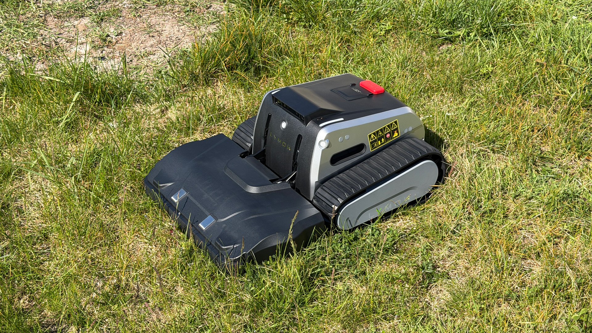 Le Lymow One Plus offre un module de coupe sur l'avant. ©Charles Gouin-Peyrot pour Clubic
