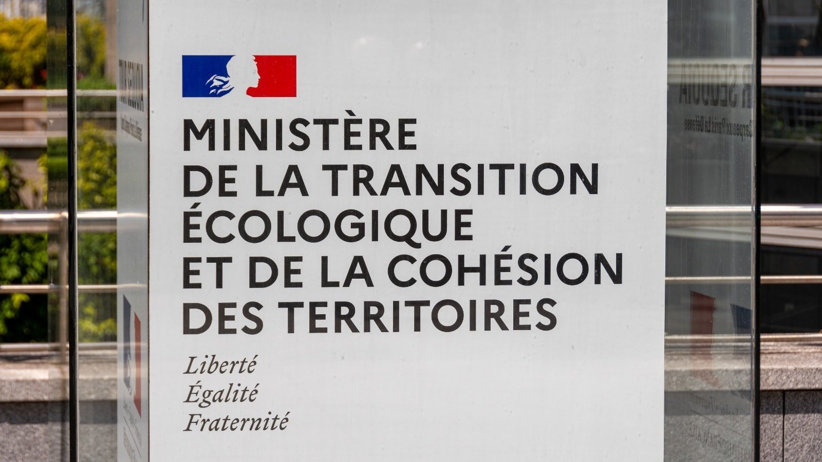 Le ministère avait fixé une stratégie nationale pour la mobilité automatisée en 2018. On y est, huit ans plus tard, après plusieurs années de travaux menés notamment au sein de la Commission économique des Nations unies pour l'Europe - ©HJBC / Shutterstock