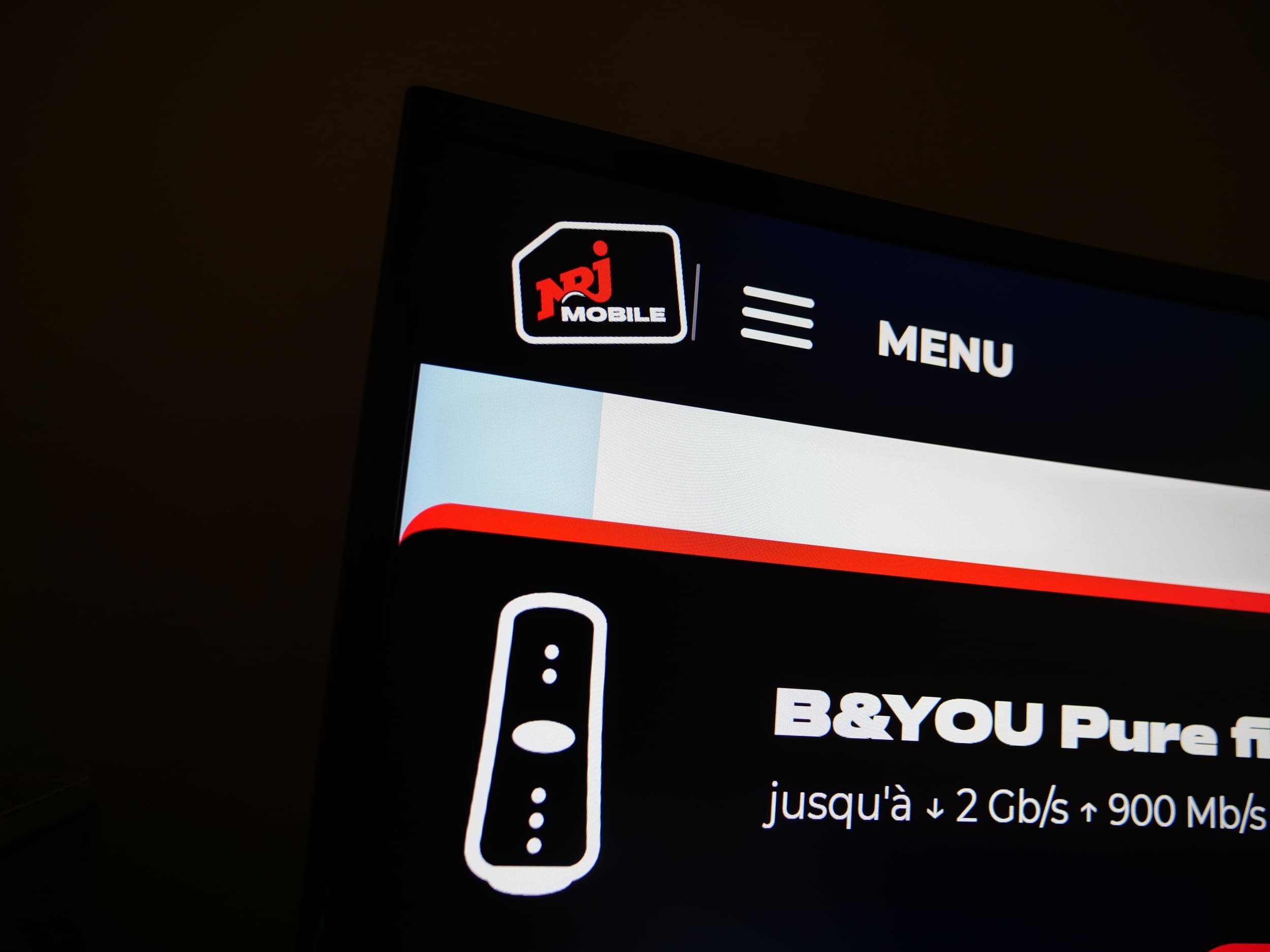 NRJ Mobile distribue désormais une offre fixe de Bouygues Telecom. © Alexandre Boero / Clubic