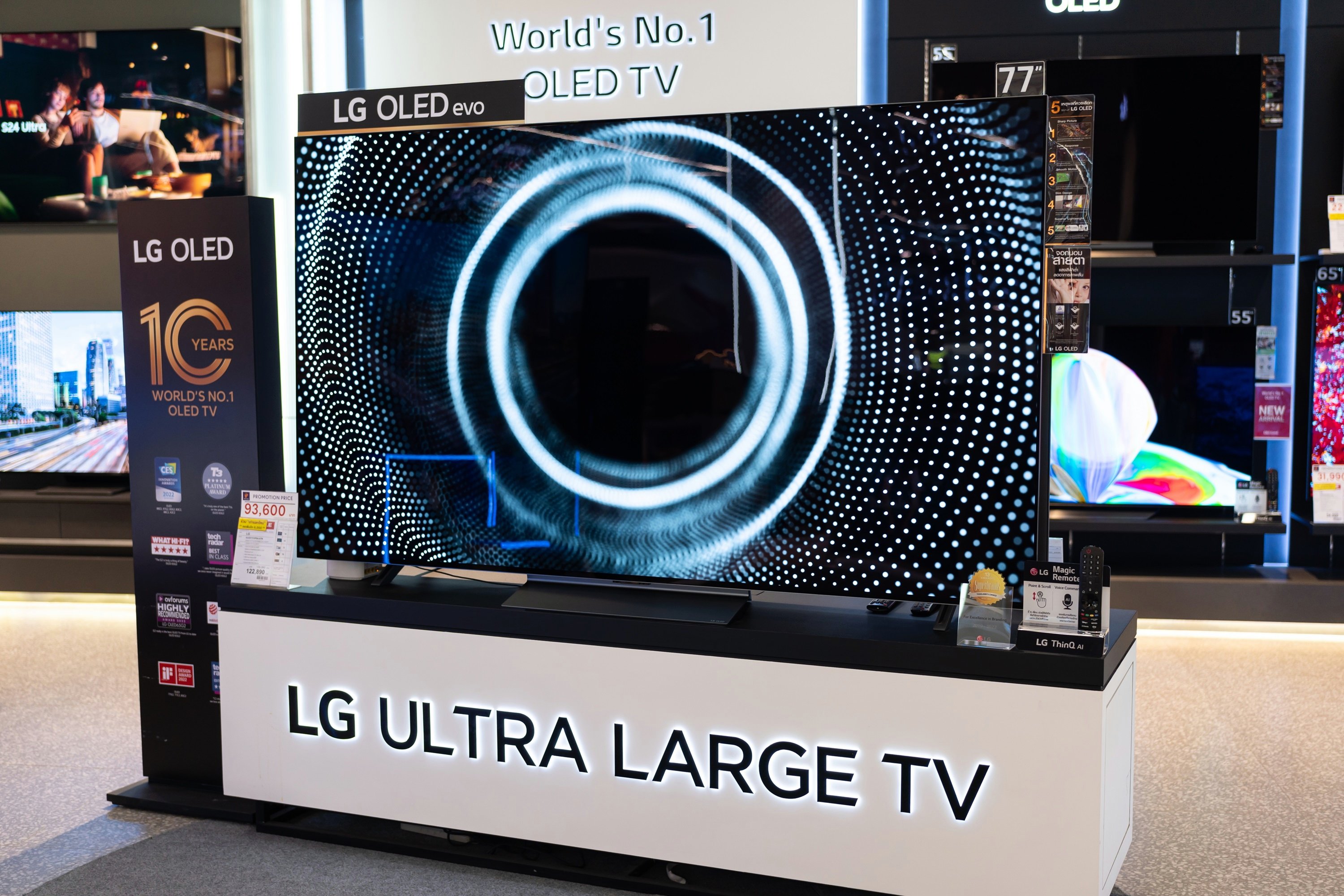 La technologie OLED est désormais au centre des préoccupations du constructeur coréen © Shutterstock / Wongsakorn Napaeng
