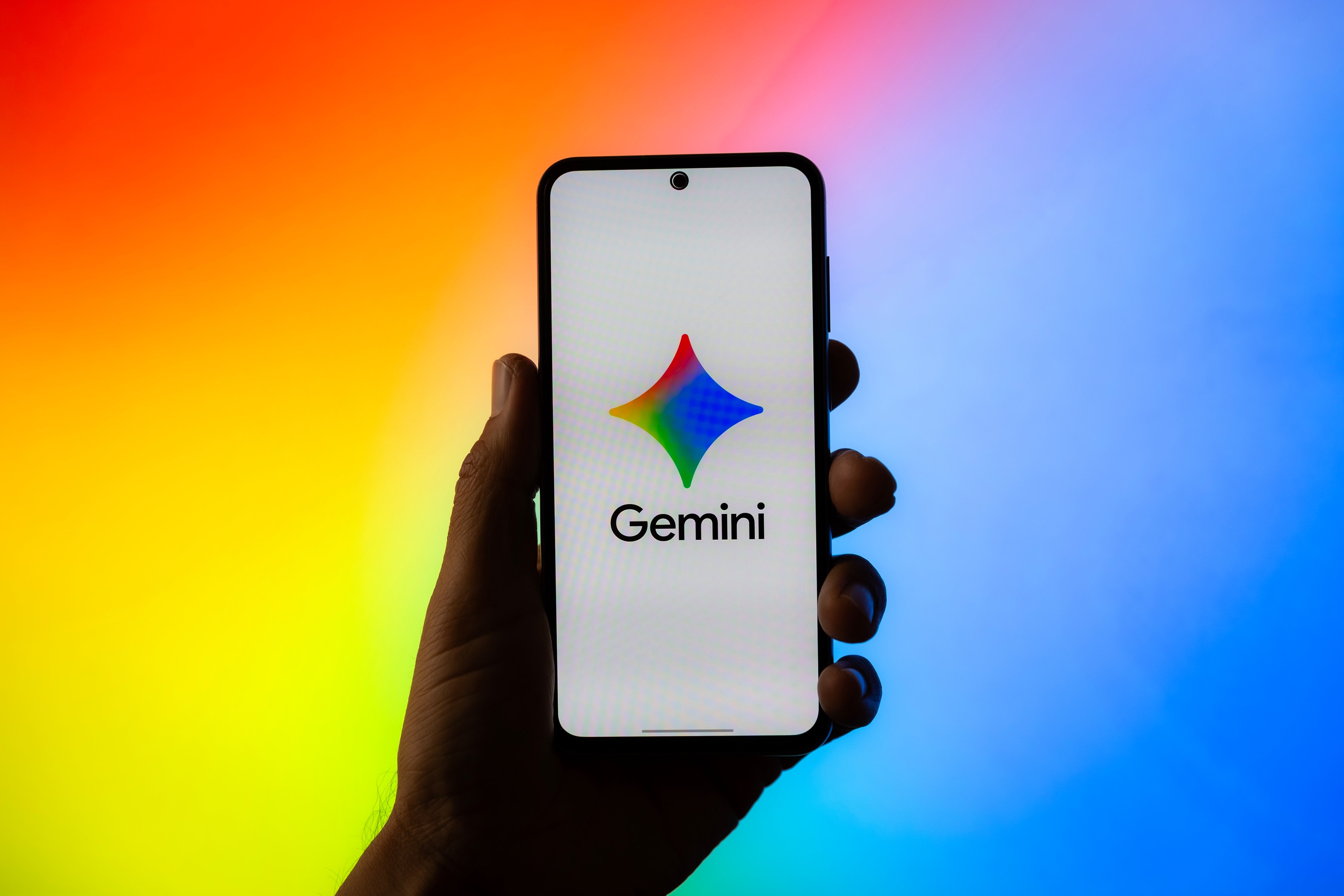 Gemini débarque enfin dans Gmail. ©Saeidreza maghsoudi / Shutterstock
