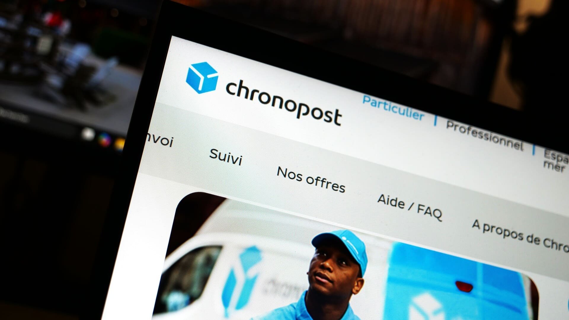 Un client arnaqué par de faux conseillers bancaires obtient le remboursement de 2 520 euros par la justice. © Alexandre Boero / Clubic