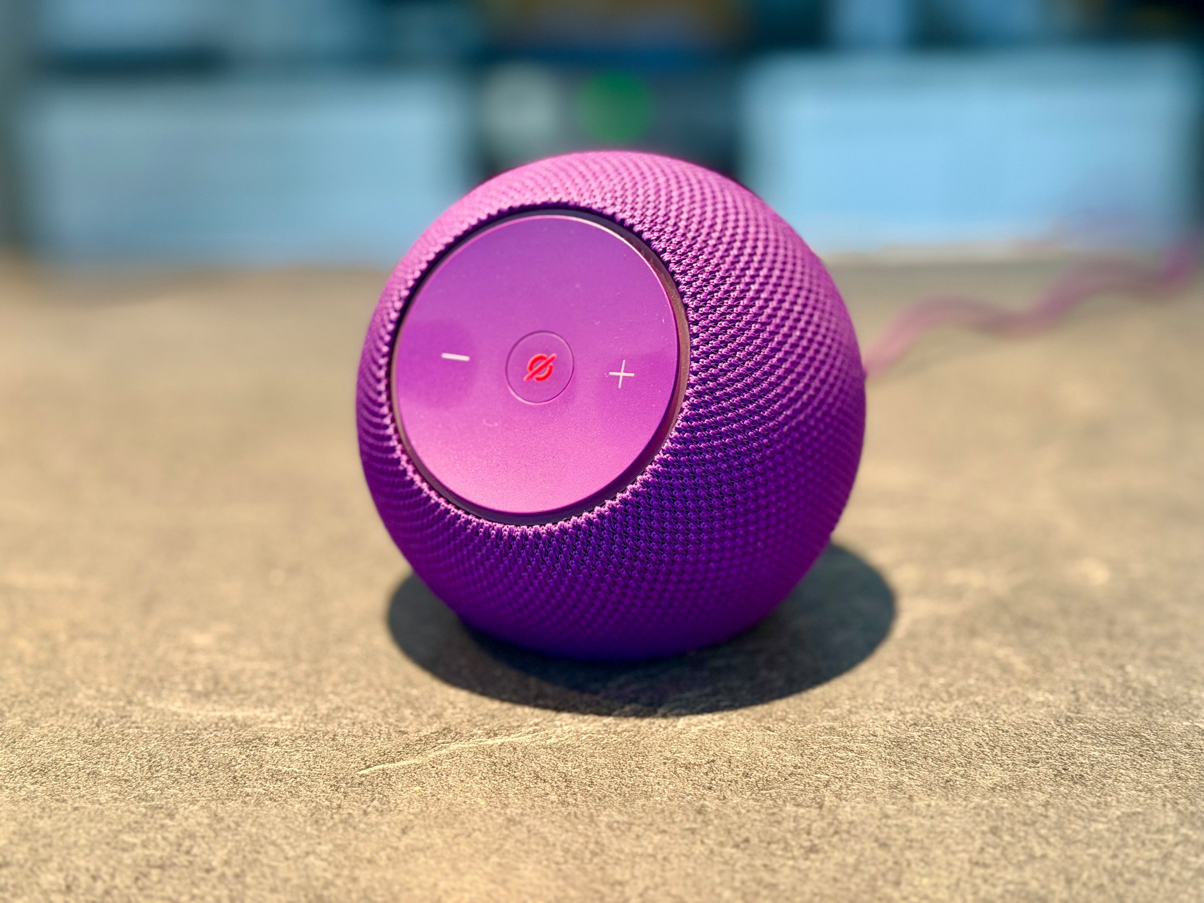 L'enceinte connectée Echo Dot Max © ©Mathieu Grumiaux pour Clubic