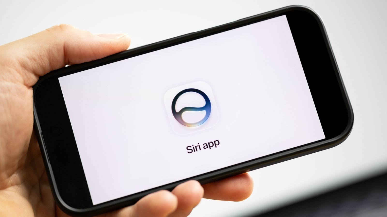 Et si Siri AI devenait un véritable agent sur tous vos appareils Apple ? ©photoschmidt / Shutterstock.com