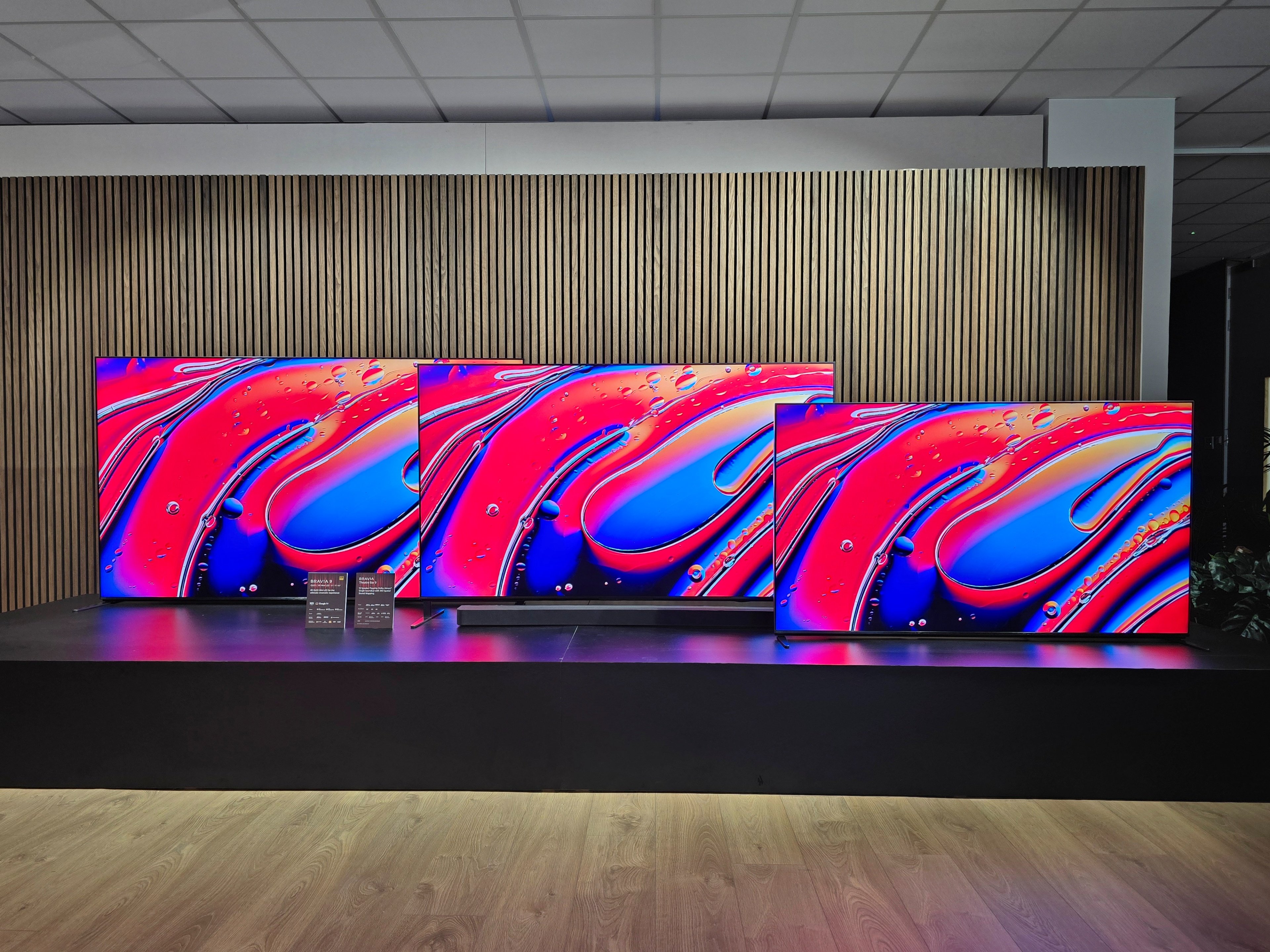 Le Sony Bravia 9 lors d'une présentation à la presse début 2025. © Matthieu Legouge