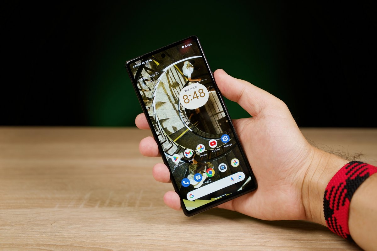 Le Pixel 6a a un coup de chaud, mais Google est sur le coup © Mr.Mikla / Shutterstock.com