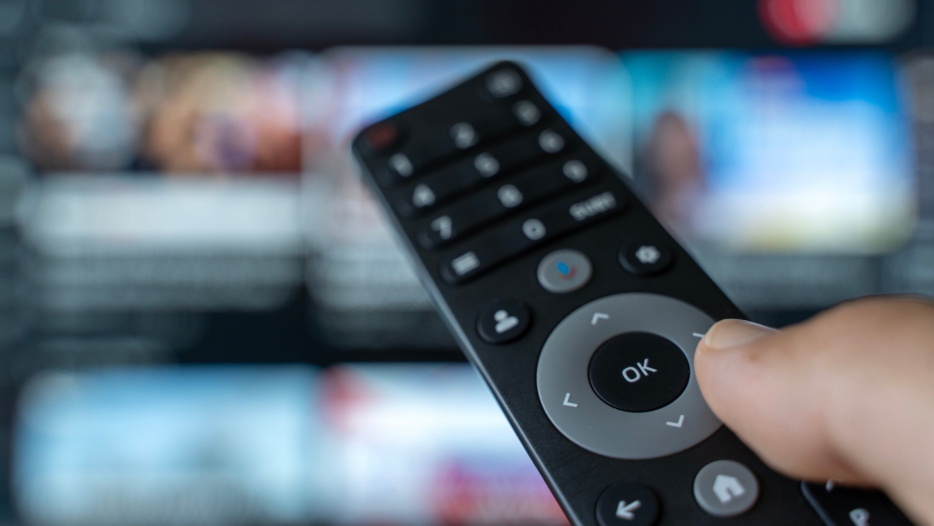 Samsung et LG s'apprêtent à agir contre les applications qui profitent de votre connexion. © Zuyeu Uladzimir / Shutterstock