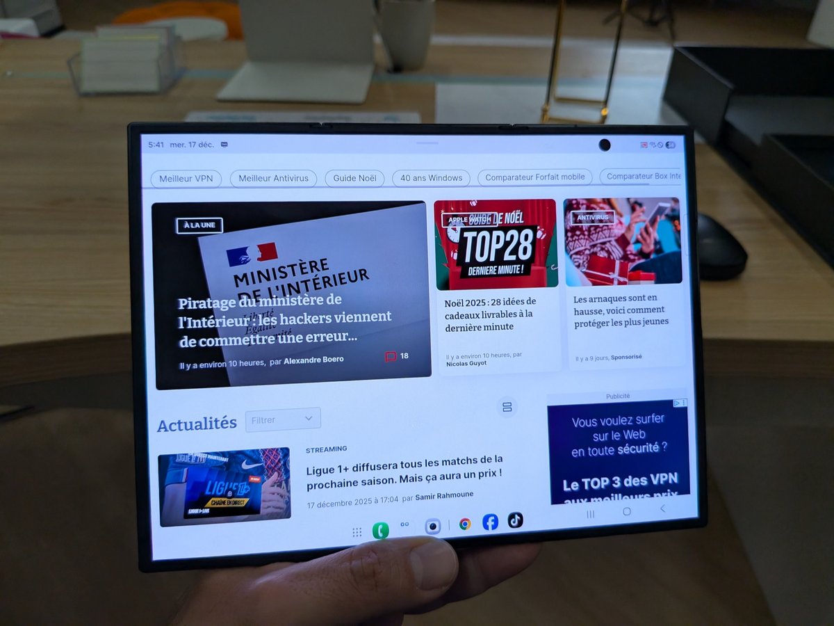 Deux Galaxy Z TriFold ont vu leur écran intérieur tomber hors service au bout de quelques jour. ©Nicolas Guyot