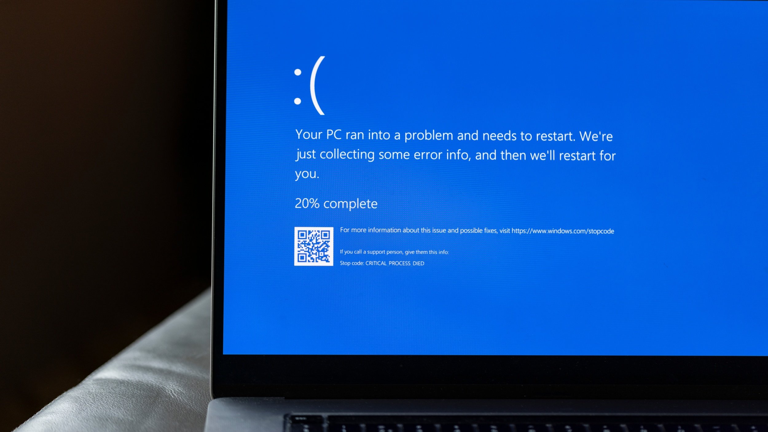 Windows 11 enchaîne les bugs après son Patch Tuesday de septembre. © Lea Rae / Shutterstock