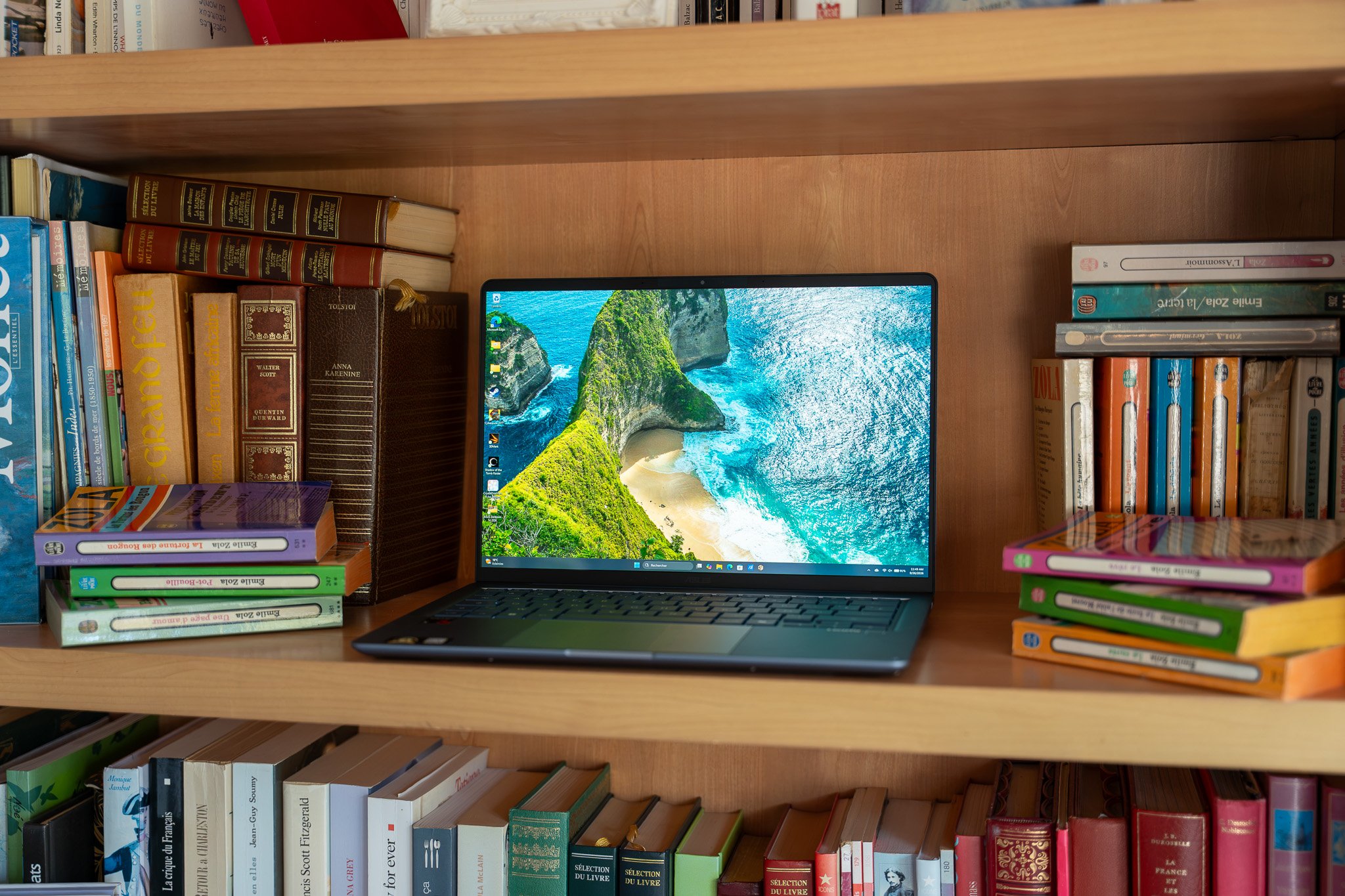 Le ZenBook 14 (2026) est une jolie petite machine. © Nathan Le Gohlisse pour Clubic