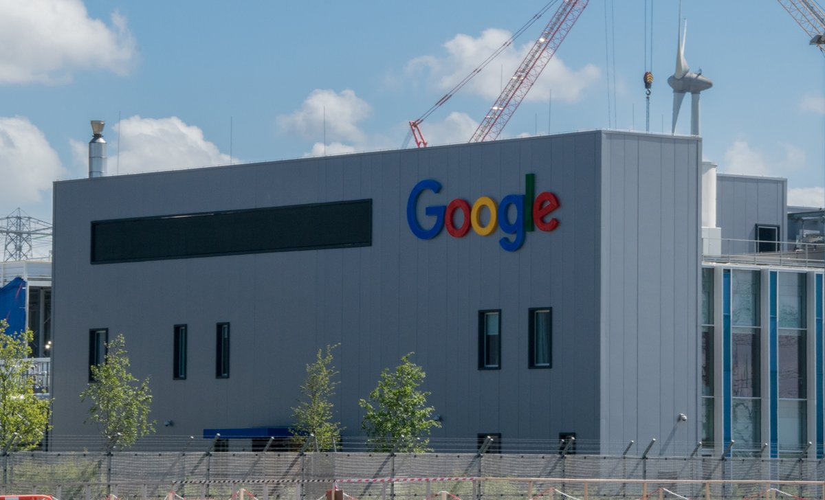 Un des data centers de Google, à Eemshaven, aux Pay-Bas. © Marieke Kramer / Shutterstock