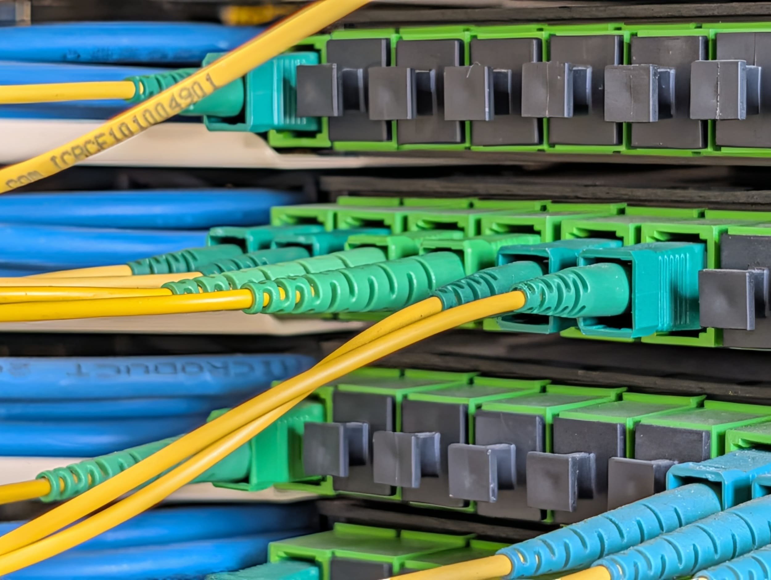 Un chantier de fibre optique a coûté le double à cette entreprise d'infogérance. © Clubic