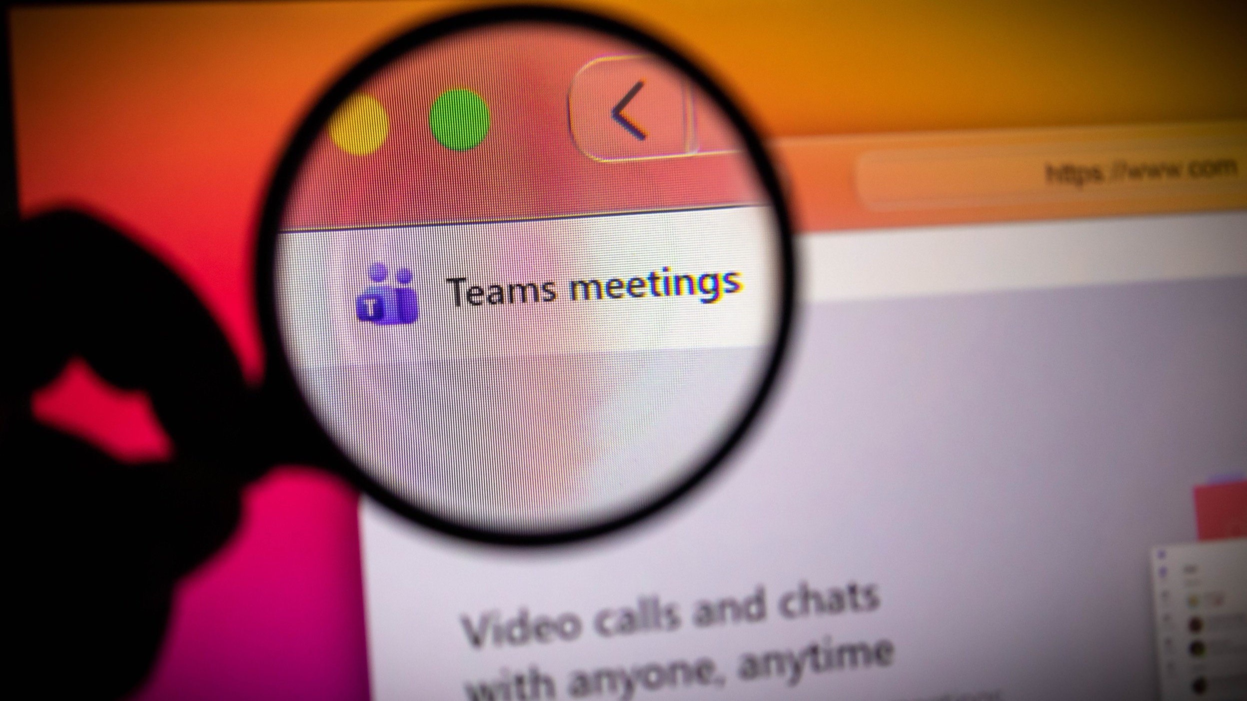 Microsoft Teams va créer par défaut une mémoire IA de vos réunions pour aider Copilot à répondre à vos questions. © FotoField / Shutterstock