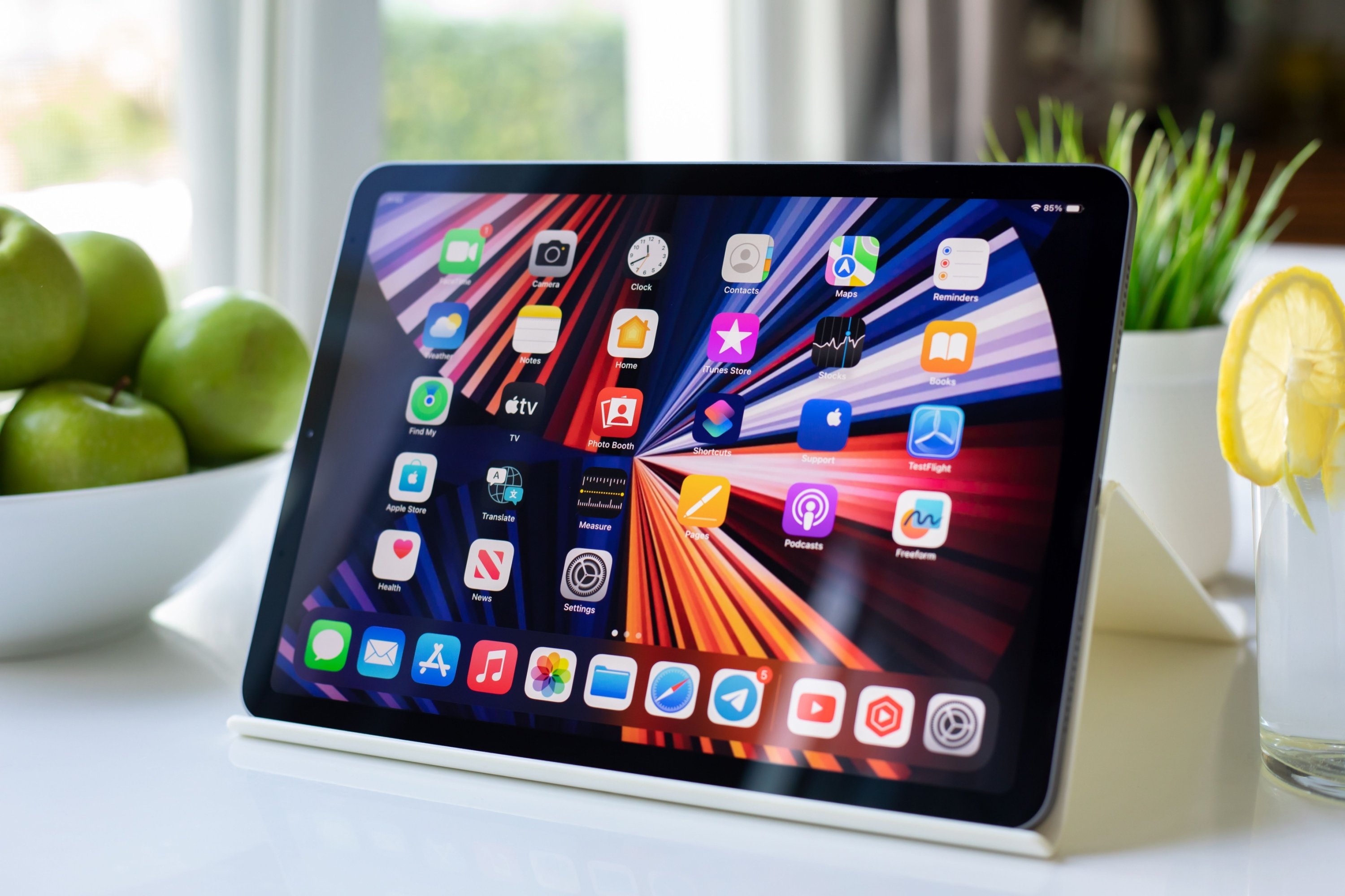 Un développeur tente de porter macOS sur iPad. © DenPhotos / Shutterstock.com
