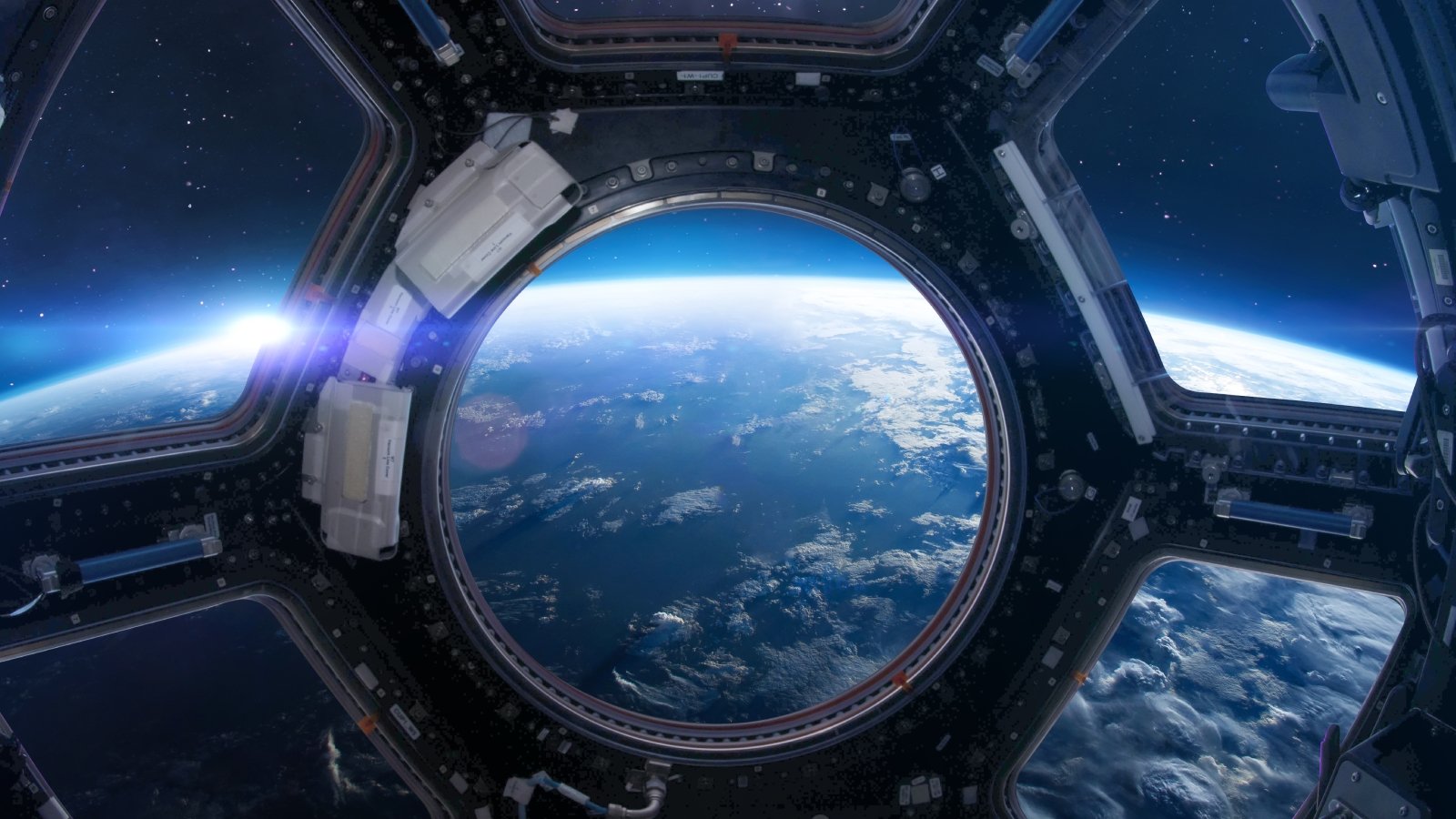 Vue d'artiste de la coupole, à l'intérieur de l'ISS. ©Dima Zel / Shutterstock