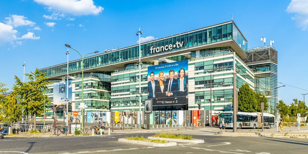 Ecran noir sur les directs de France Télévisions ce samedi de canicule - ©JeanLucIchard / Shutterstock